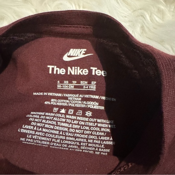 Nike Girls Burgundy Cheetah Print Logo Tee New Size XS 4 - Picture 3 of 4
